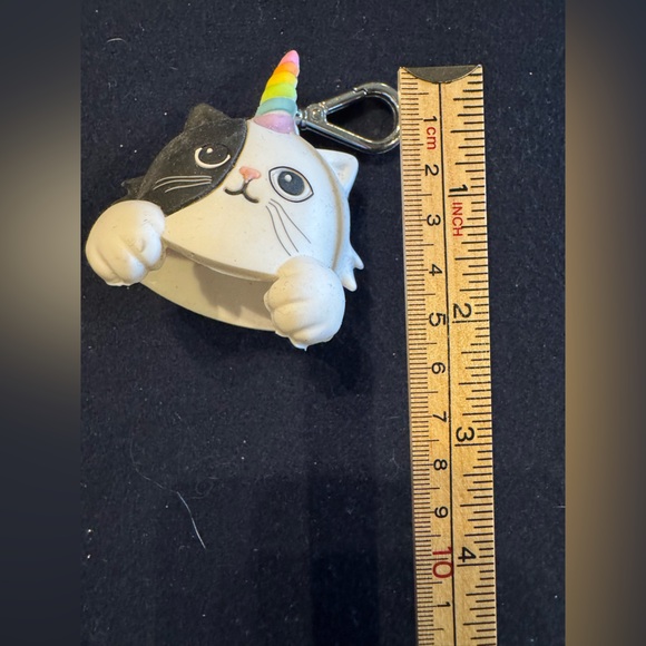 Bath & Body Works Rare Cat Rainbow Unicorn Sanitizer Holder - Picture 3 of 3